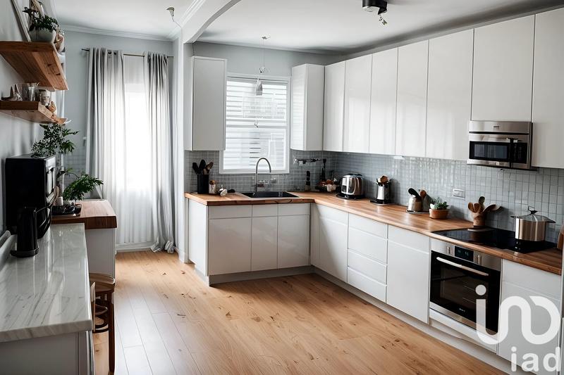 Maison - 95 m² - 4 pièces