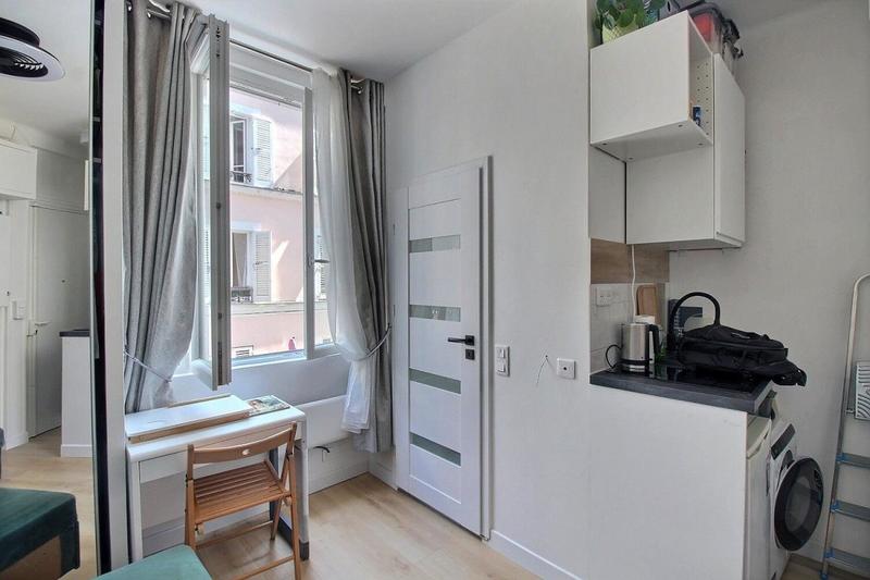 Studio - 9 m² - 1 pièce