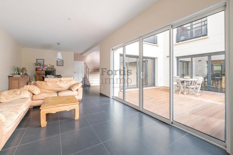 Maison d'architecte - 263 m² - 8 pièces