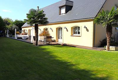 Maison - 310 m² - 7 pièces