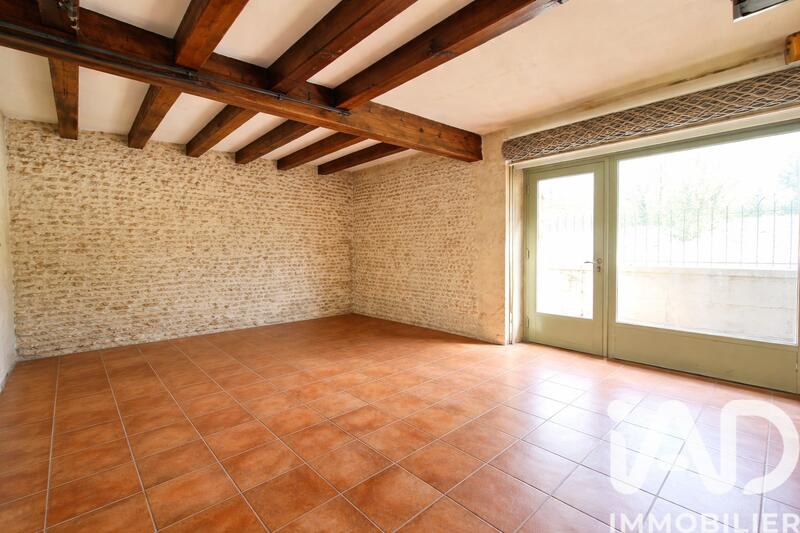 Maison - 240 m² - 10 pièces