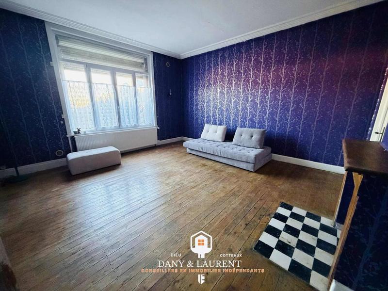 Maison - 280 m² - 8 pièces