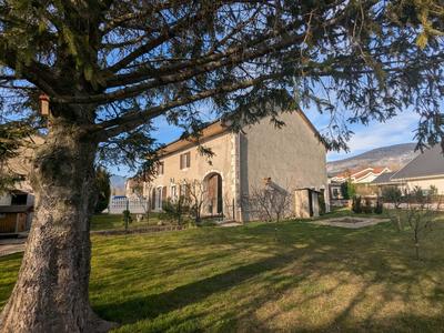 Maison - 147 m² - 5 pièces