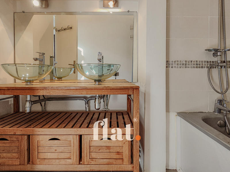 Appartement - 70 m² - 2 pièces