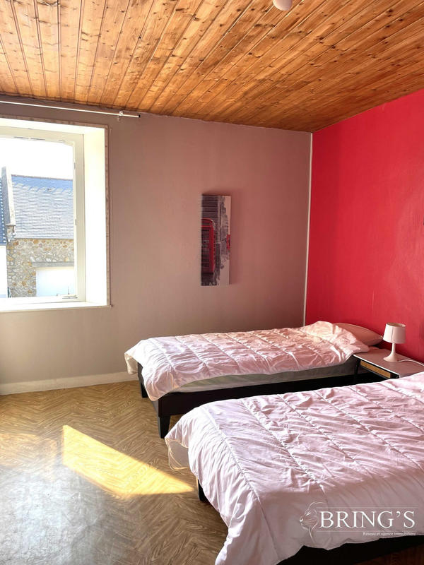 Maison - 131 m² - 7 pièces