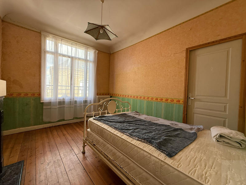 Maison - 161 m² - 7 pièces