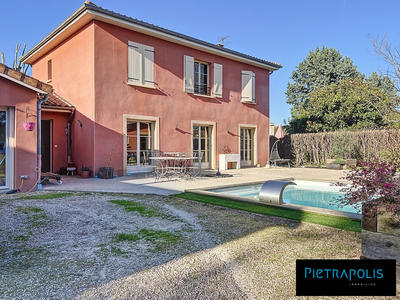 Maison traditionnelle - 178 m² - 5 pièces