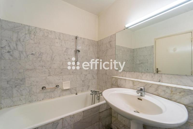 Appartement - 149 m² - 7 pièces