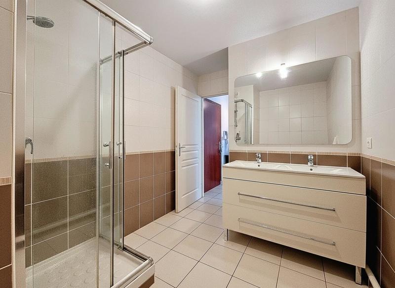 Appartement - 85 m² - 3 pièces