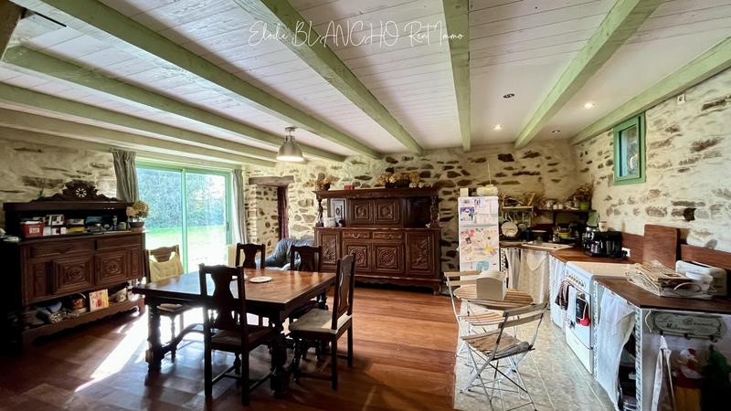 Maison - 136 m² - 7 pièces