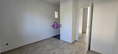 Maison traditionnelle - 80 m² - 4 pièces