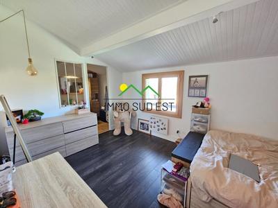 Maison traditionnelle - 168 m² - 7 pièces