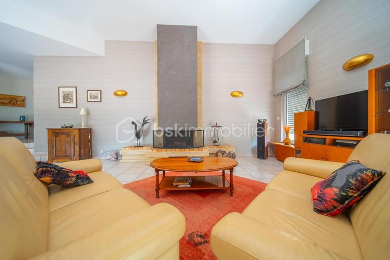 Maison d'architecte - 290 m² - 8 pièces