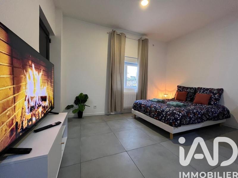 Maison - 230 m² - 12 pièces