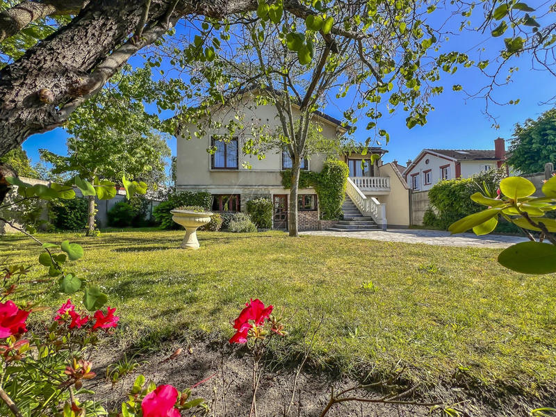 Maison - 166 m² - 7 pièces