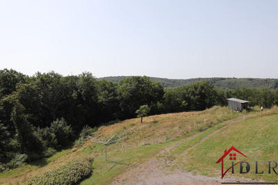 Propriété - 80 m² - 4 pièces