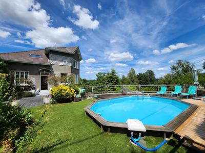 Maison - 150 m² - 8 pièces