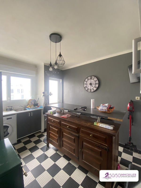 Appartement - 81 m² - 4 pièces