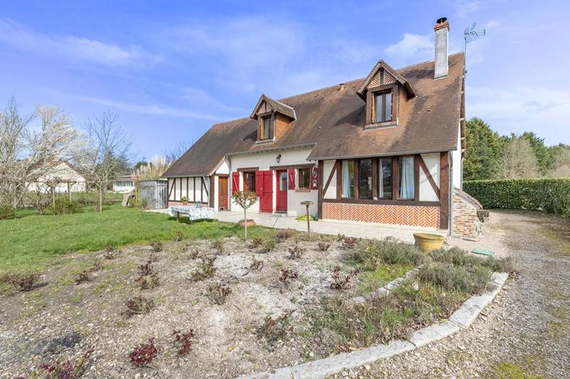 Maison - 185 m² - 8 pièces