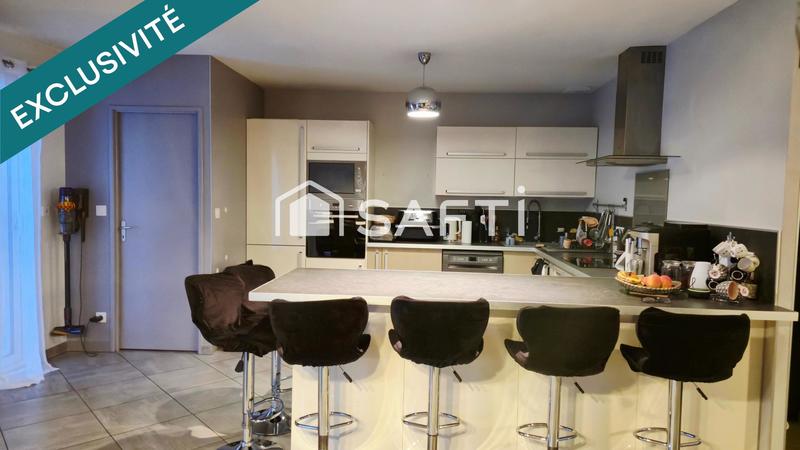 Maison - 185 m² - 8 pièces