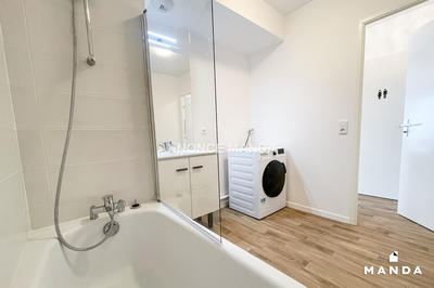 Chambre - 13 m² - 4 pièces