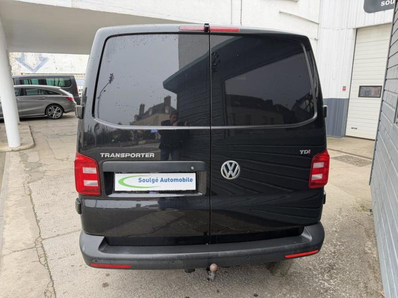 Volkswagen Transporter VI 2.0 TDi 150 Dsg7 L2h1 " 5 Places