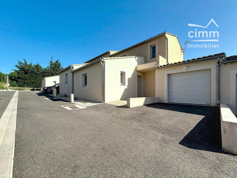 Maison - 88 m² - 4 pièces