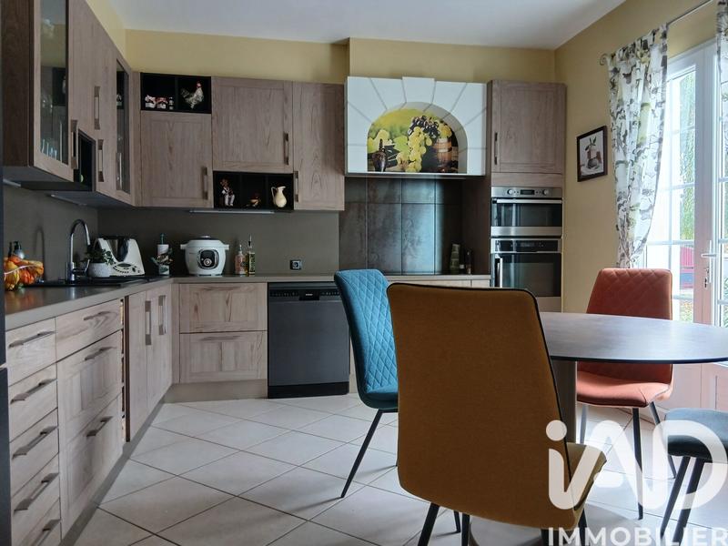 Maison - 228 m² - 5 pièces