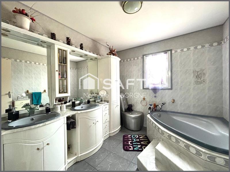 Maison - 132 m² - 6 pièces