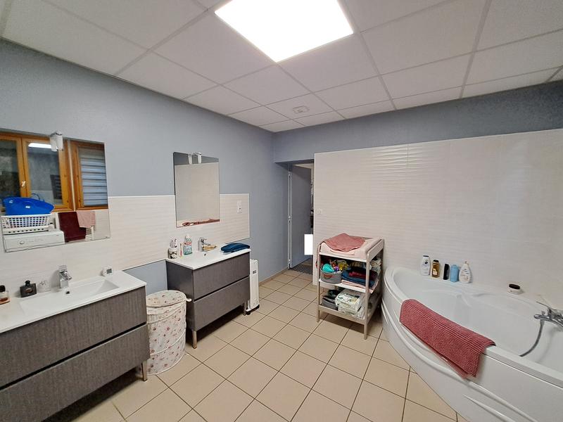 Maison - 130 m² - 5 pièces