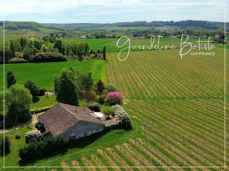 Maison - 300 m² - 6 pièces