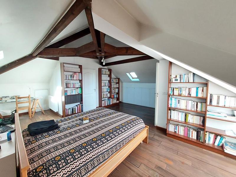 Maison - 171 m² - 7 pièces