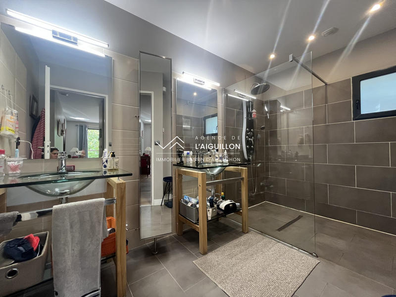 Maison - 160 m² - 5 pièces