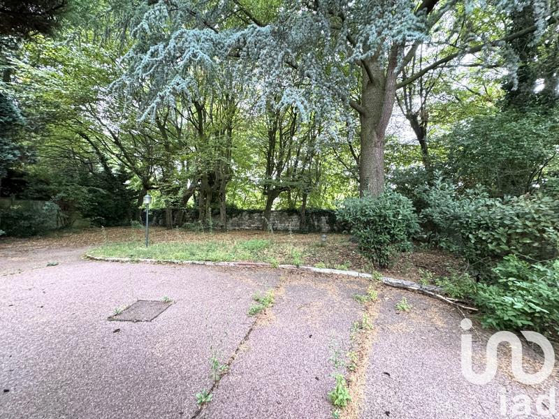 Maison - 186 m² - 8 pièces