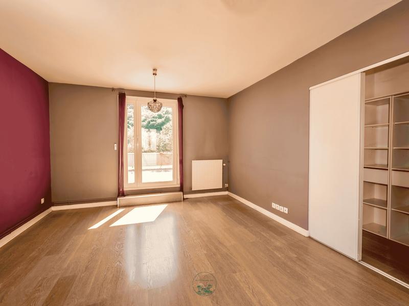 Appartement - 91 m² - 3 pièces