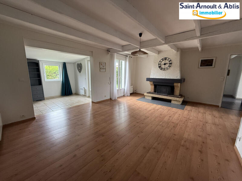 Maison - 104 m² - 4 pièces