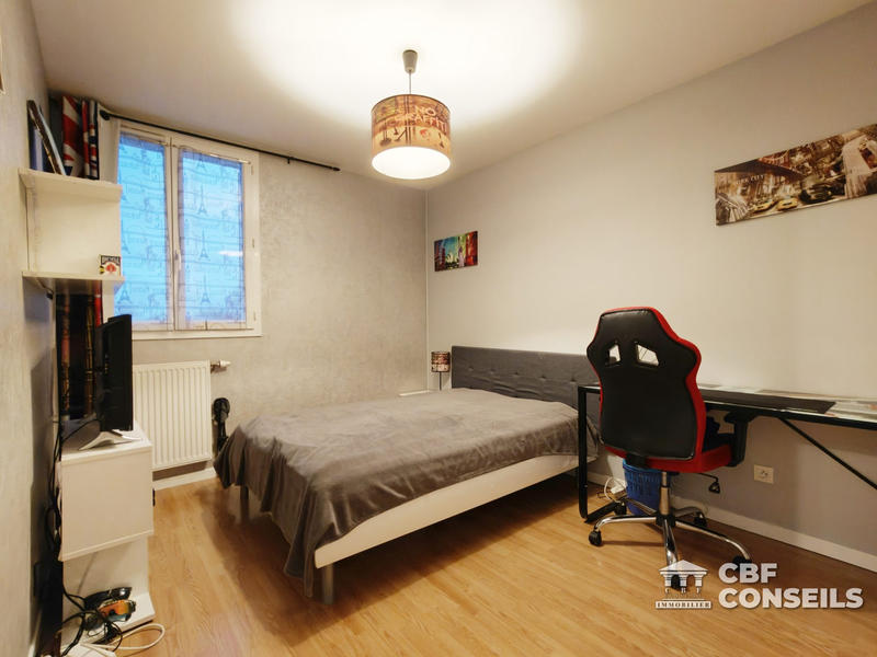 Maison - 96 m² - 5 pièces