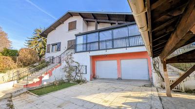 Maison - 143 m² - 8 pièces