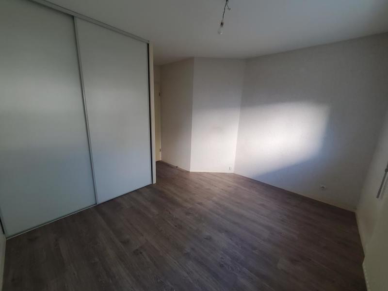 Appartement ancien - 66 m² - 3 pièces