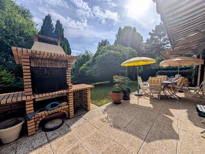 Maison - 246 m² - 7 pièces