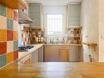 Maison - 80 m² - 4 pièces