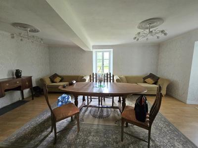 Maison - 336 m² - 10 pièces