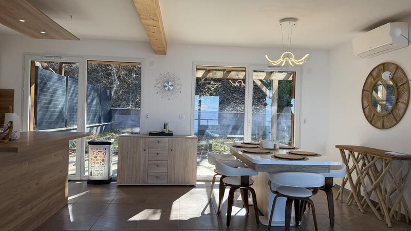 Villa - 101 m² - 5 pièces