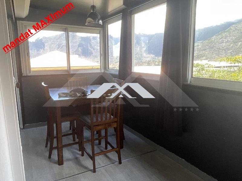 Appartement - 143 m² - 4 pièces