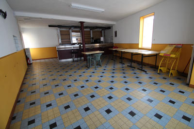 Propriété - 264 m² - 8 pièces