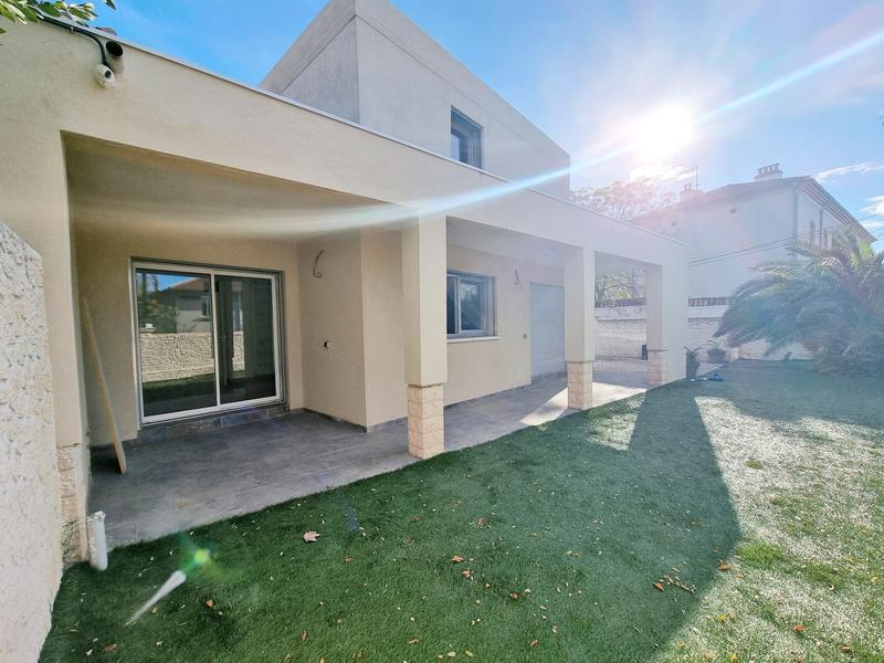 Maison contemporaine - 145 m² - 5 pièces