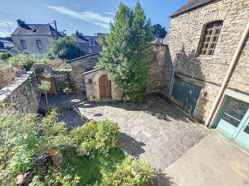 Maison - 275 m² - 4 pièces