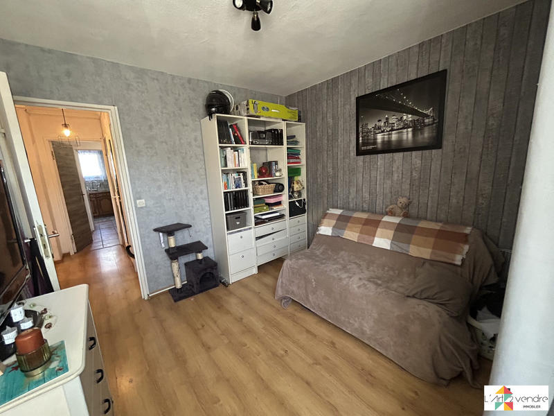 Appartement - 93 m² - 5 pièces