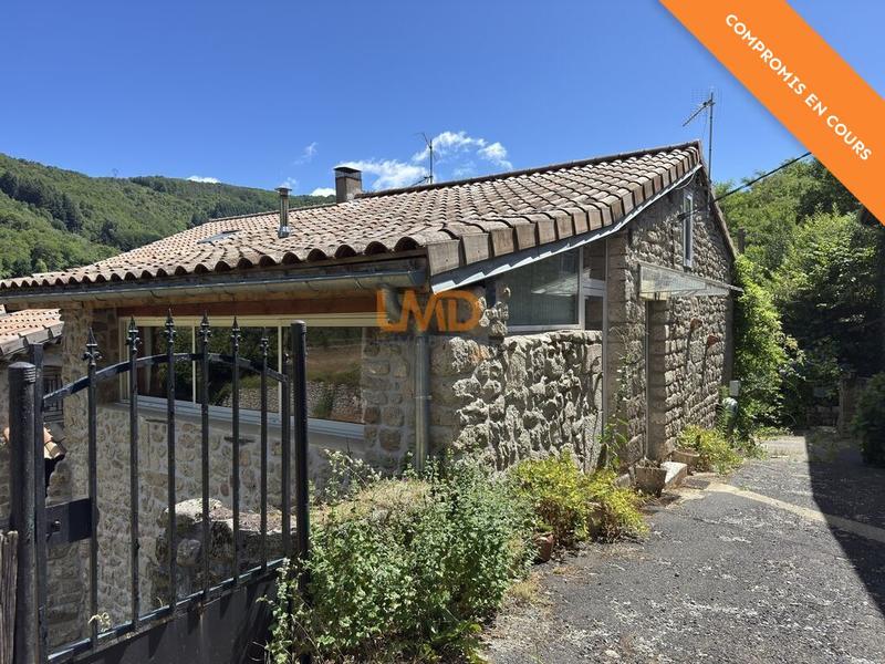 Maison en pierre - 44 m² - 2 pièces