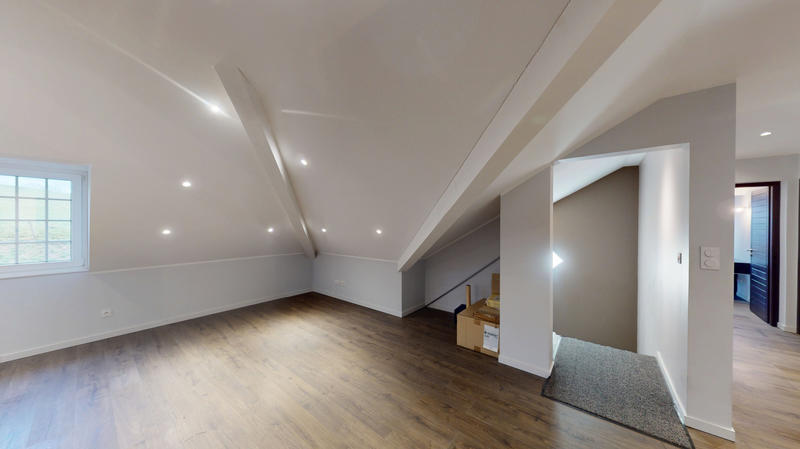 Appartement - 90 m² - 4 pièces